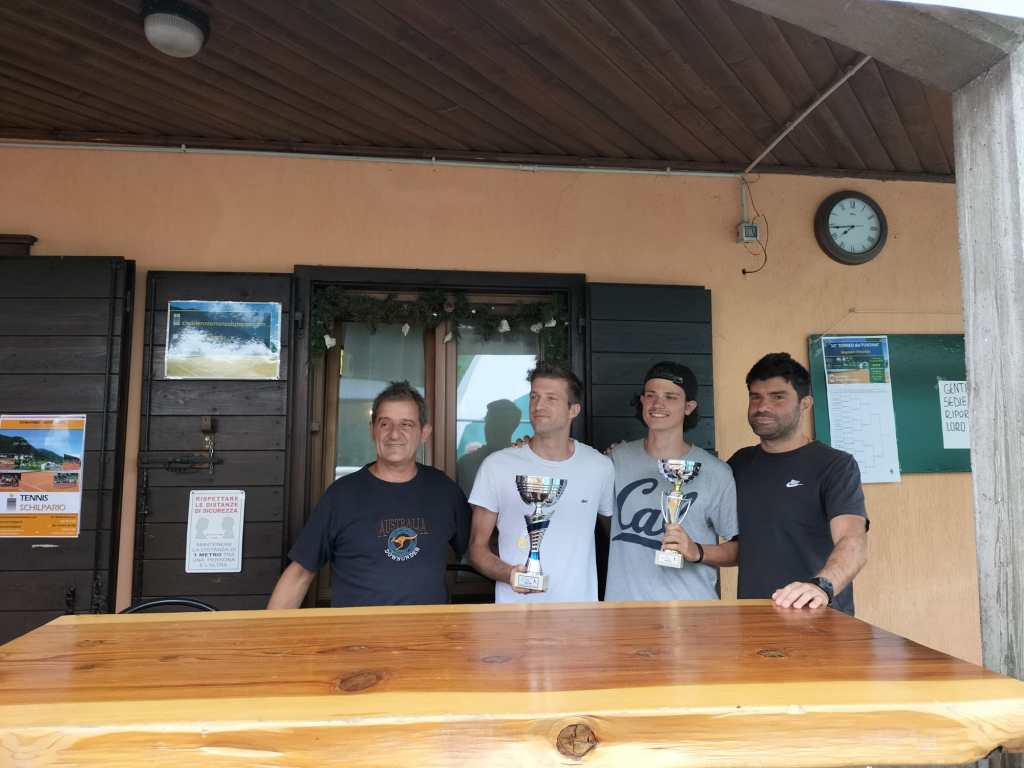 Premiazioni Tornei del Funtanì Singolare Maschile Tennis Schilpario